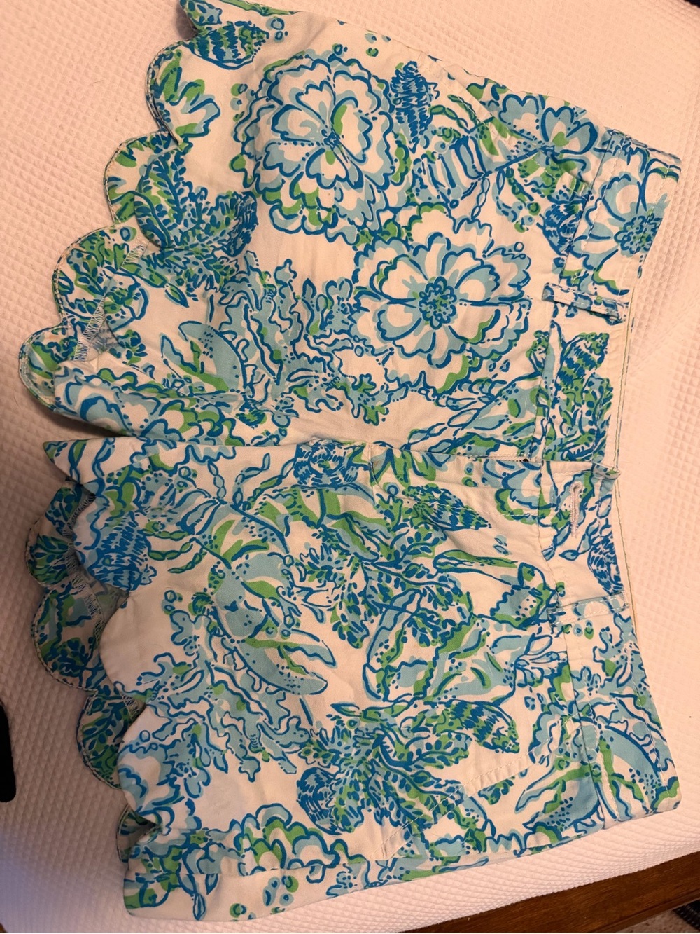 Lilly Pulitzer Blue, Green & White Floral Scalloped Shorts